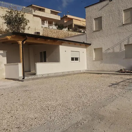 Seccagrande Al Corvo Apartment